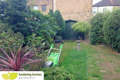 N20 garden edging Whetstone