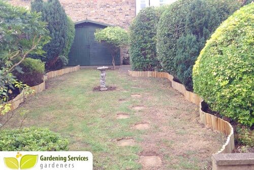 Emerson Park garden clearance RM11