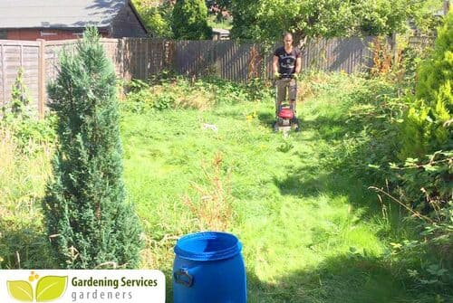 Hatfield garden clearance EN11